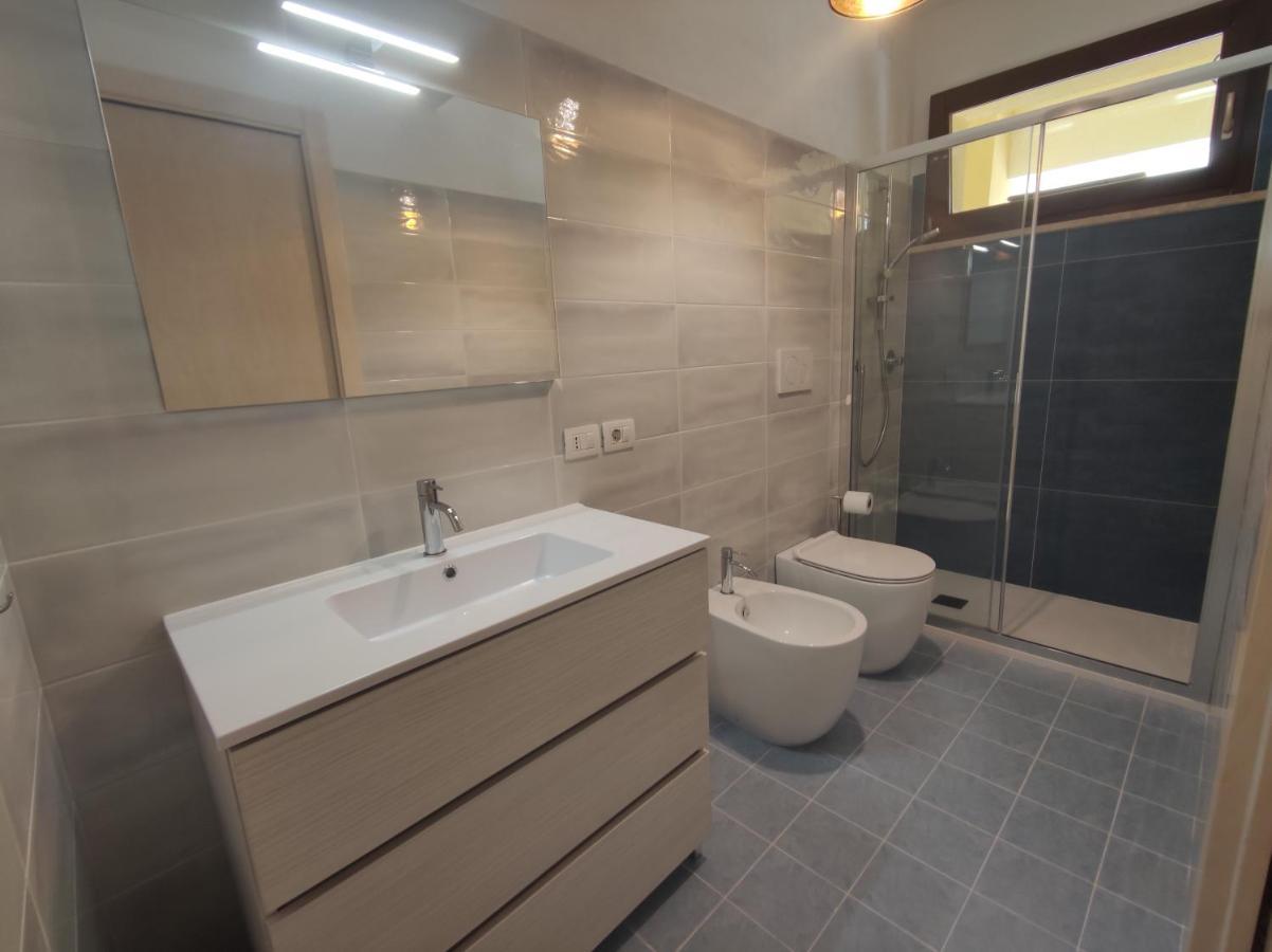 Appartamento L'Azalea - A Due Passi Da Numana Con Grande Terrazzo E Piscina Condominiale Stagionale Sirolo Eksteriør bilde